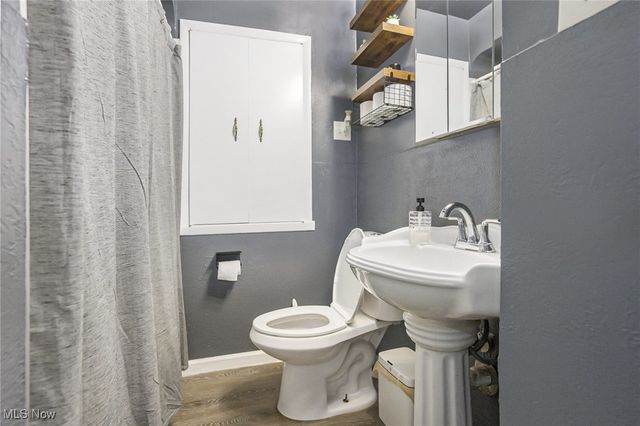 254 E 242nd Street, Euclid, OH 44123