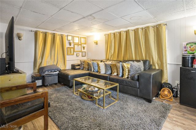 254 E 242nd Street, Euclid, OH 44123