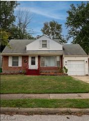 254 E 242nd Street, Euclid, OH 44123