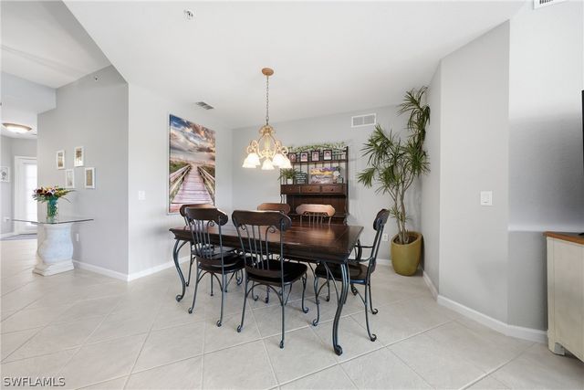 3990 Deer Crossing CT 102, Naples, FL 34114