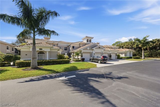 3990 Deer Crossing CT 102, Naples, FL 34114