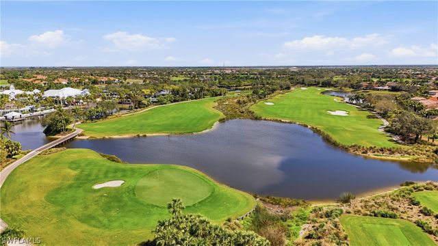 3990 Deer Crossing CT 102, Naples, FL 34114