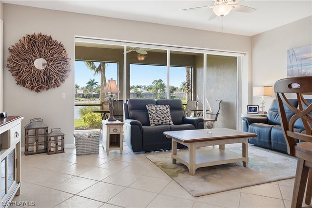 3990 Deer Crossing CT 102, Naples, FL 34114