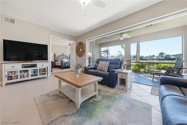 3990 Deer Crossing CT 102, Naples, FL 34114