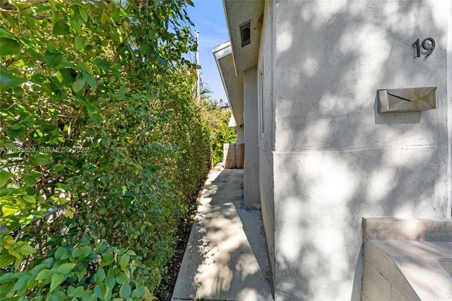 19 NE 48th St, Miami, FL 33137