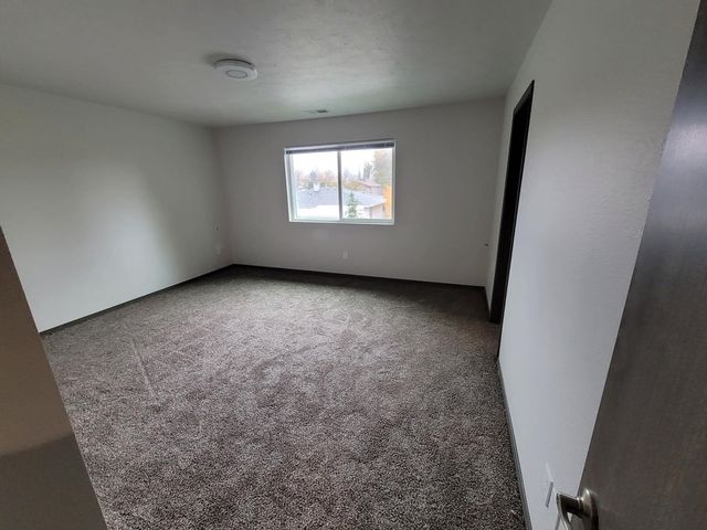 6027 N Smith St, Spokane, WA 99208