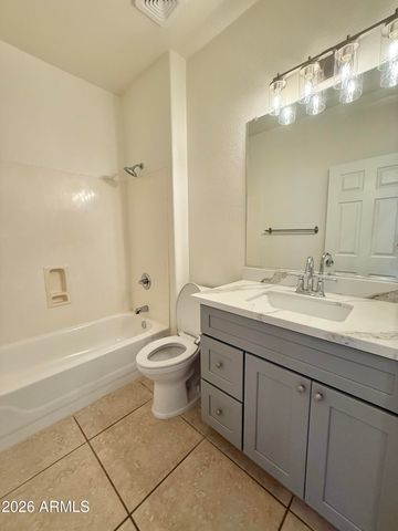 6558 W TOWNLEY Avenue, Glendale, AZ 85302