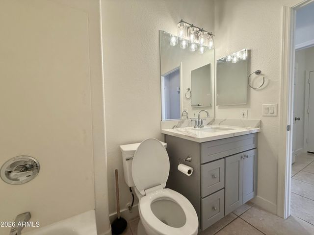6558 W TOWNLEY Avenue, Glendale, AZ 85302