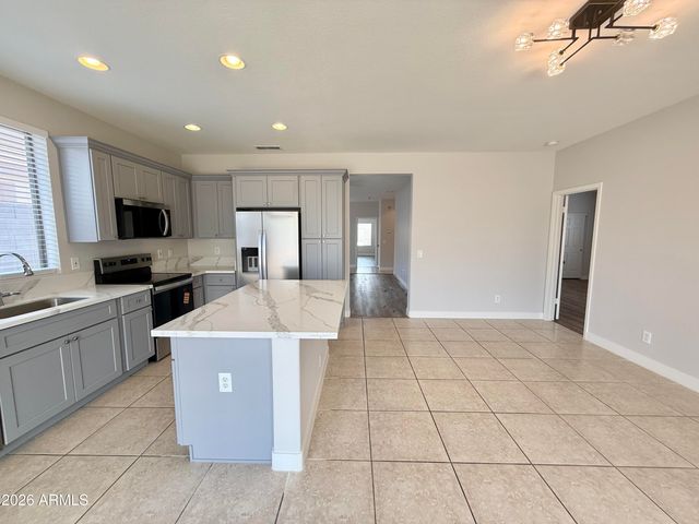 6558 W TOWNLEY Avenue, Glendale, AZ 85302