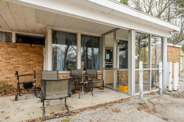 1298 Colfax Avenue, Benton Harbor, MI 49022