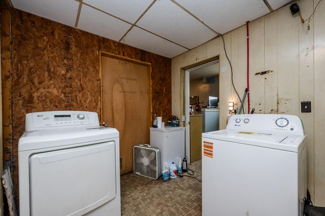 1298 Colfax Avenue, Benton Harbor, MI 49022