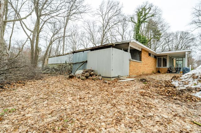 1298 Colfax Avenue, Benton Harbor, MI 49022