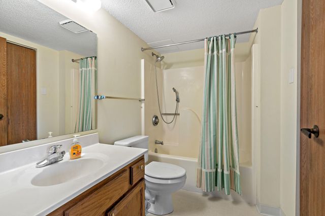 2601 Kenzie Terrace 315, Saint Anthony, MN 55418