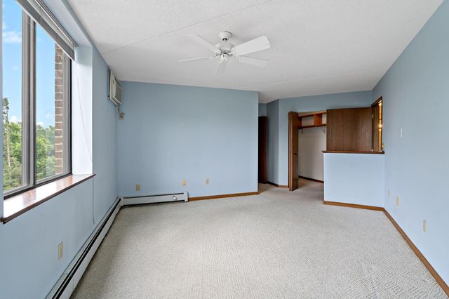 2601 Kenzie Terrace 315, Saint Anthony, MN 55418