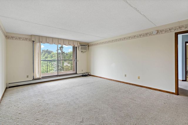 2601 Kenzie Terrace 315, Saint Anthony, MN 55418