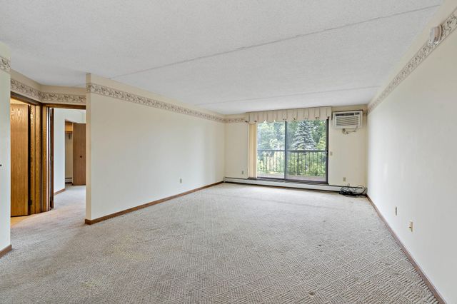2601 Kenzie Terrace 315, Saint Anthony, MN 55418