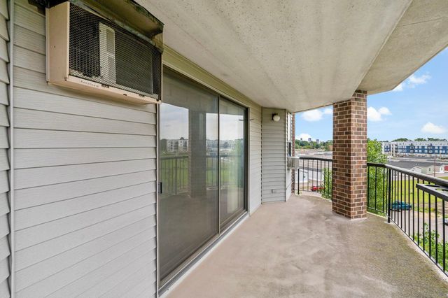 2601 Kenzie Terrace 315, Saint Anthony, MN 55418