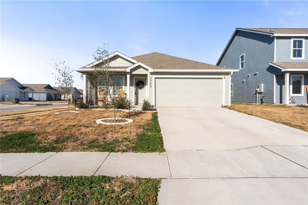 7702 Doctor Strange Dr, Corpus Christi, TX 78414