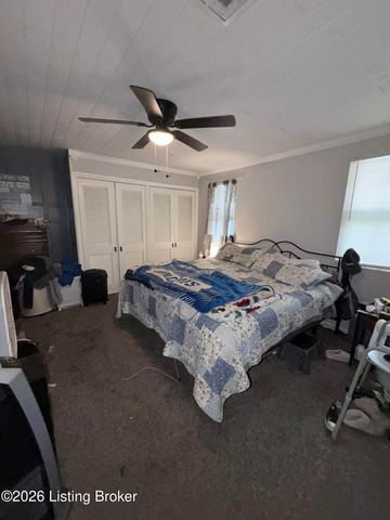 7416 Colt Dr, Louisville, KY 40214