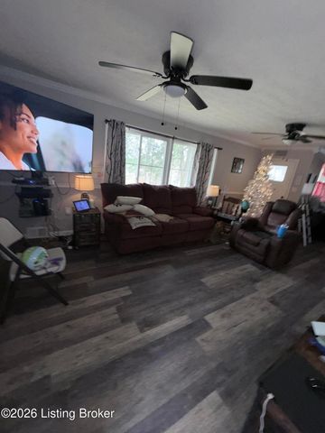 7416 Colt Dr, Louisville, KY 40214