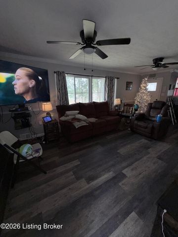 7416 Colt Dr, Louisville, KY 40214