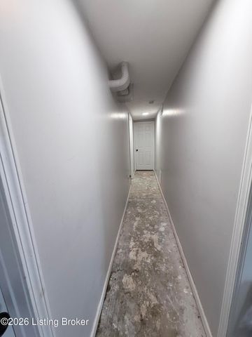 7416 Colt Dr, Louisville, KY 40214