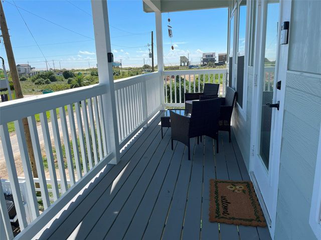 1059 Shady Lane, Gilchrist, TX 77617