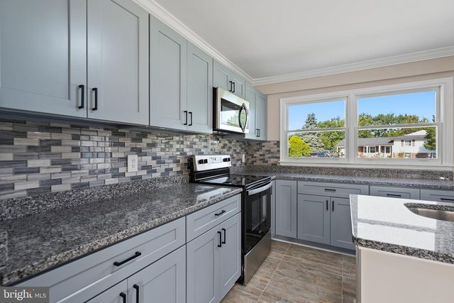510 N BRIGHTON CT, Sterling, VA 20164