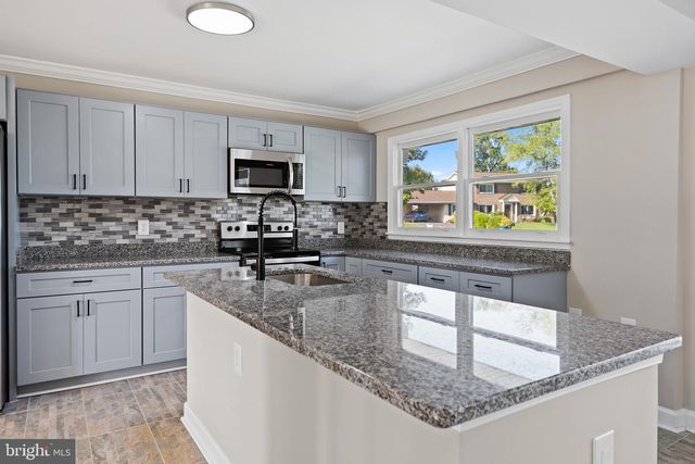 510 N BRIGHTON CT, Sterling, VA 20164