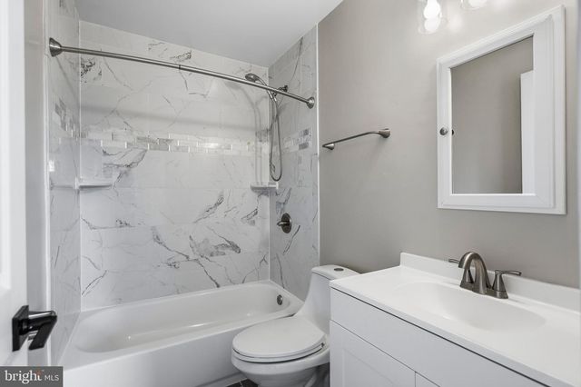 510 N BRIGHTON CT, Sterling, VA 20164