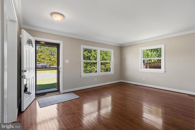 510 N BRIGHTON CT, Sterling, VA 20164