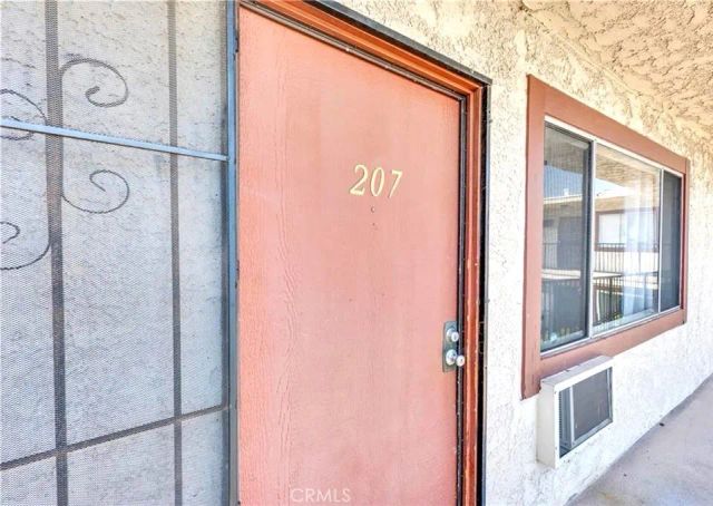 8800 Cedros Avenue 207, Panorama City, CA 91402