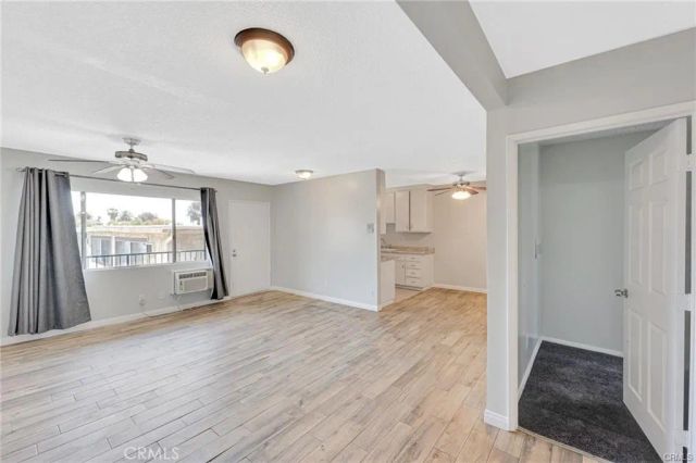 8800 Cedros Avenue 207, Panorama City, CA 91402