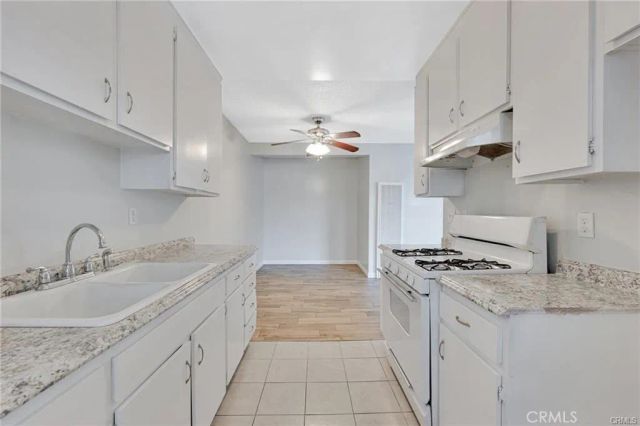 8800 Cedros Avenue 207, Panorama City, CA 91402