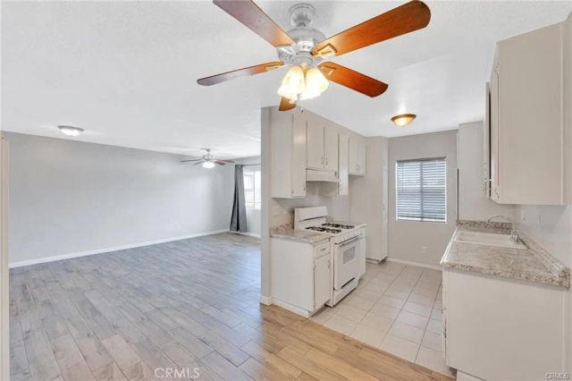 8800 Cedros Avenue 207, Panorama City, CA 91402