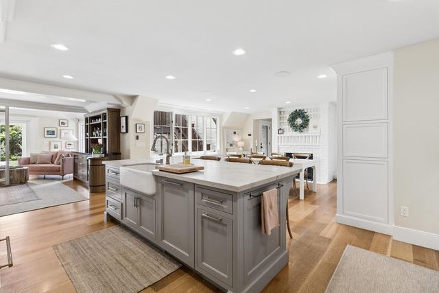 450 Crocker Rd, Sacramento, CA 95864