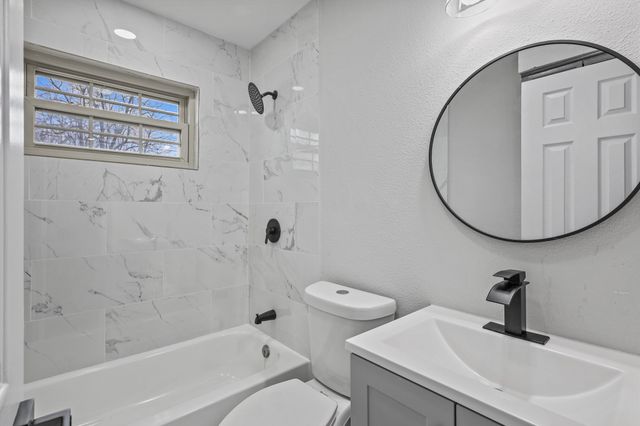 3832 Stateoak Drive, Dallas, TX 75241