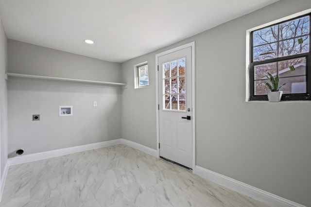 3832 Stateoak Drive, Dallas, TX 75241