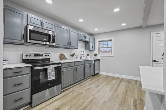 3832 Stateoak Drive, Dallas, TX 75241