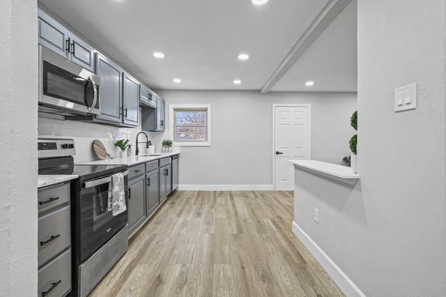 3832 Stateoak Drive, Dallas, TX 75241