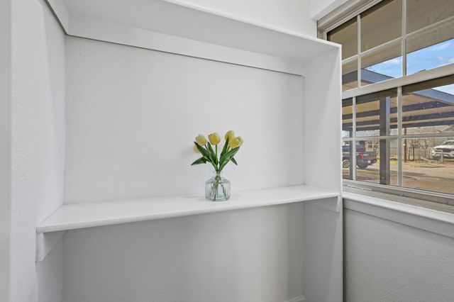 3832 Stateoak Drive, Dallas, TX 75241