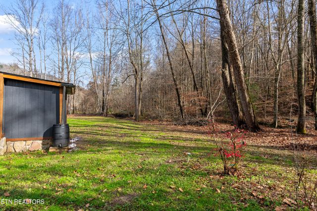 1214 Little Elk Creek Rd, Pioneer, TN 37847