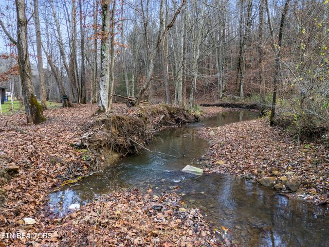 1214 Little Elk Creek Rd, Pioneer, TN 37847