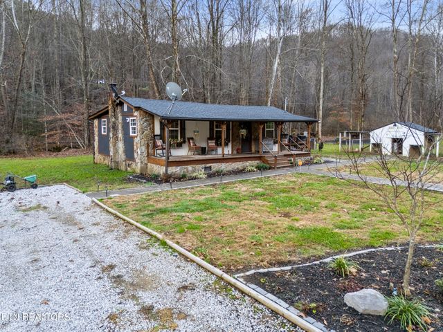 1214 Little Elk Creek Rd, Pioneer, TN 37847