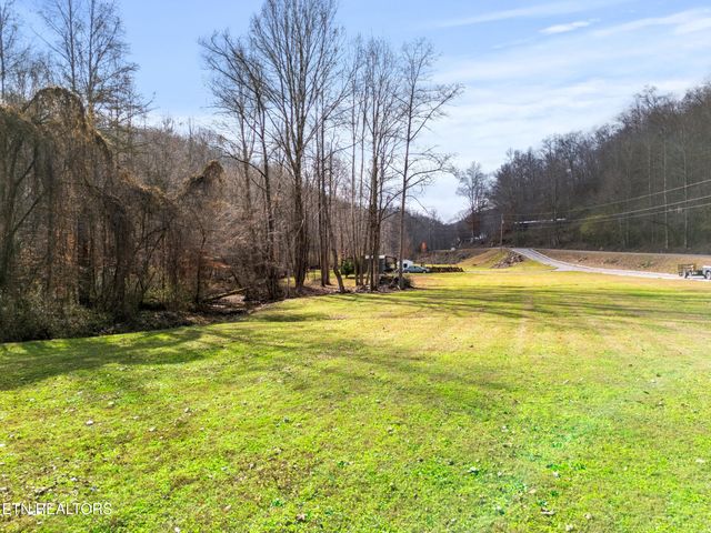 1214 Little Elk Creek Rd, Pioneer, TN 37847