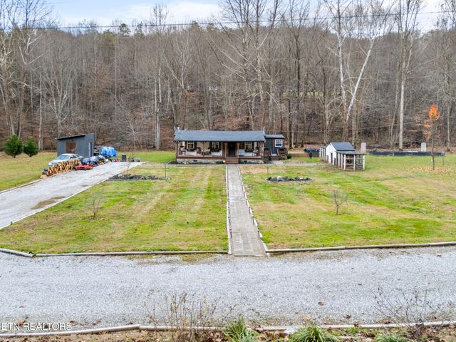 1214 Little Elk Creek Rd, Pioneer, TN 37847