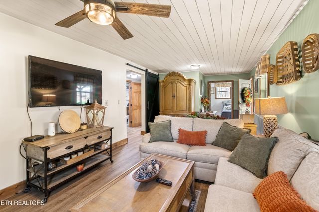 1214 Little Elk Creek Rd, Pioneer, TN 37847