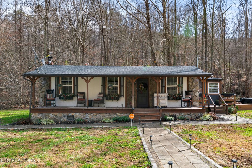 1214 Little Elk Creek Rd, Pioneer, TN 37847