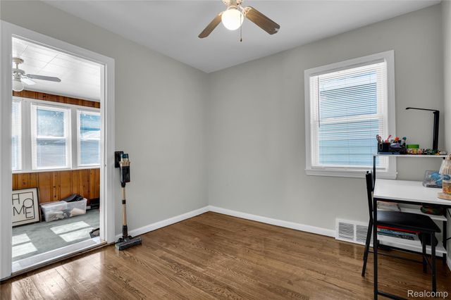 15611 Leona Drive, Redford Charter Township, MI 48239