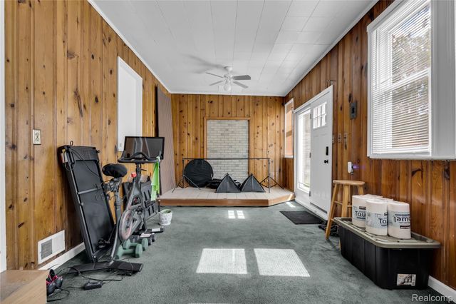 15611 Leona Drive, Redford Charter Township, MI 48239